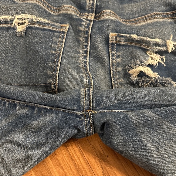 American Eagle Outfitters Women's Distressed Denim Jeans - Picture 5 of 6